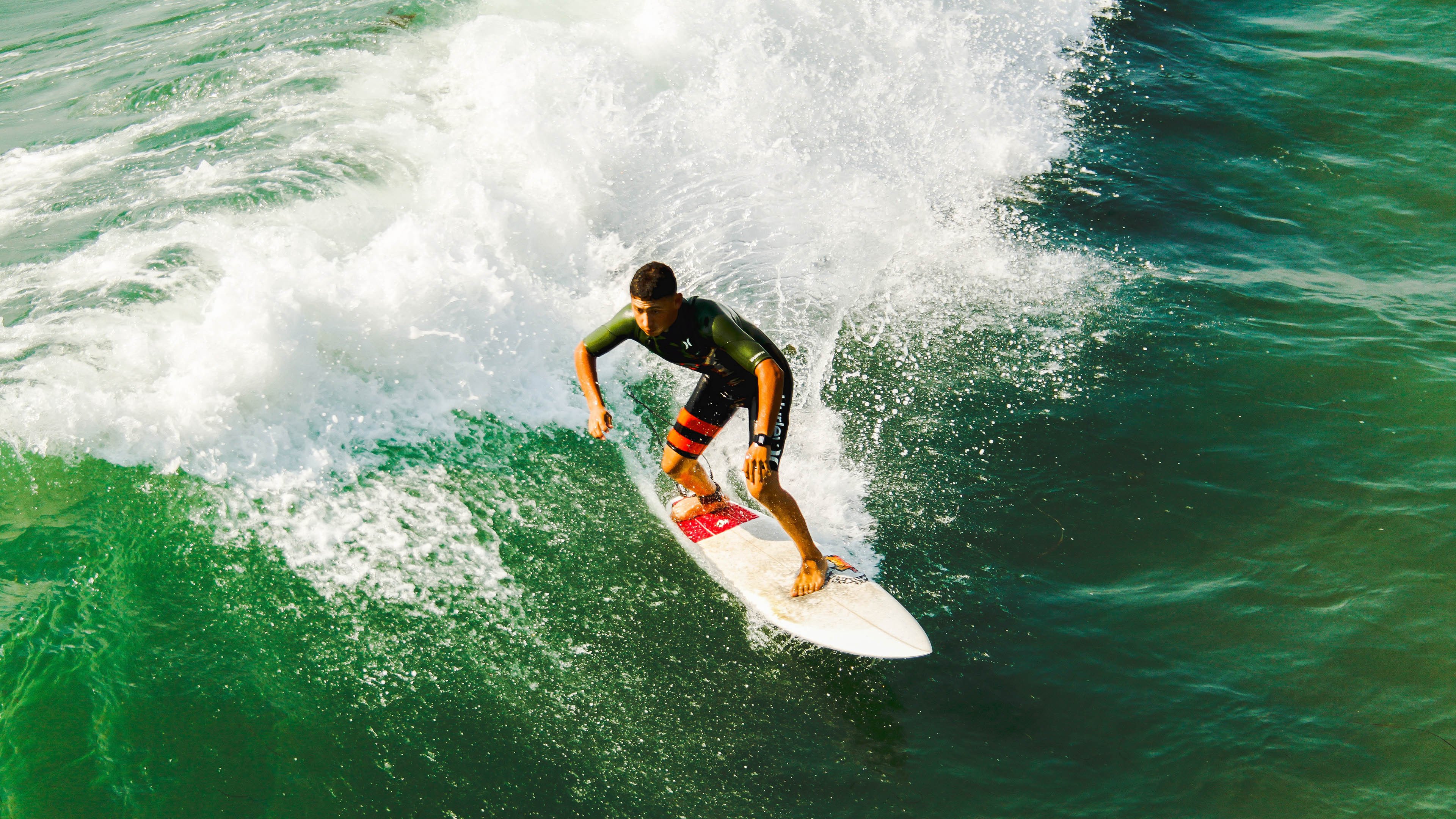 法比尼奥的战术革命，当加纳的铁腰彻底撕碎比利时的黄金防线