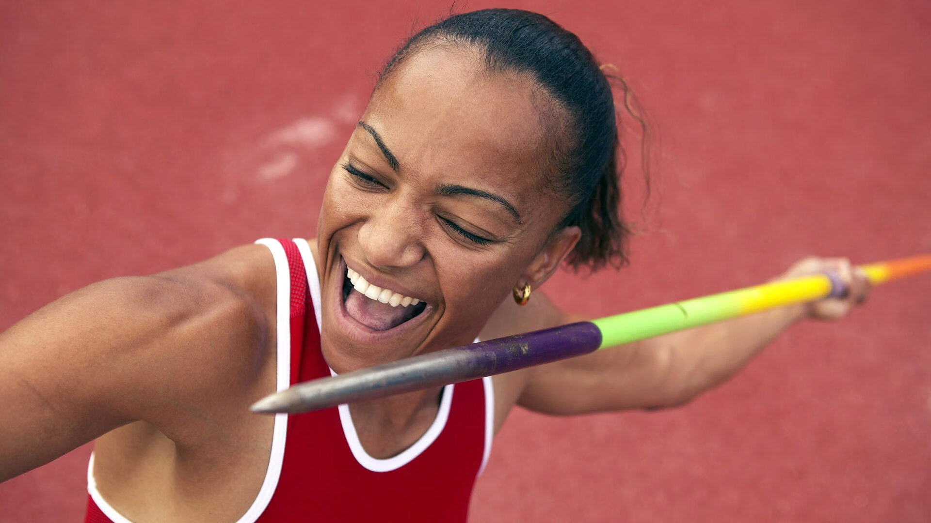 莫兰特展现巨星价值，雄鹿踏平广厦队，一场定义赛季的较量